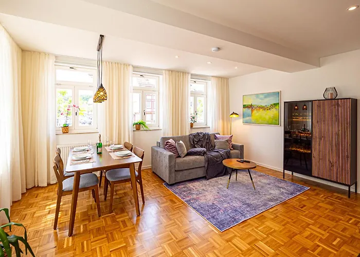 Apartman Am Linggplatz - Ruhige Lage In Der Fussgaengerzone - Self-check-in - Parkhaus Inklusive - Schnelles Wlan Bad Hersfeld